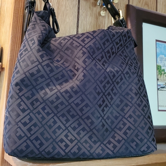 Tommy Hilfiger monogram purse - Picture 2 of 5